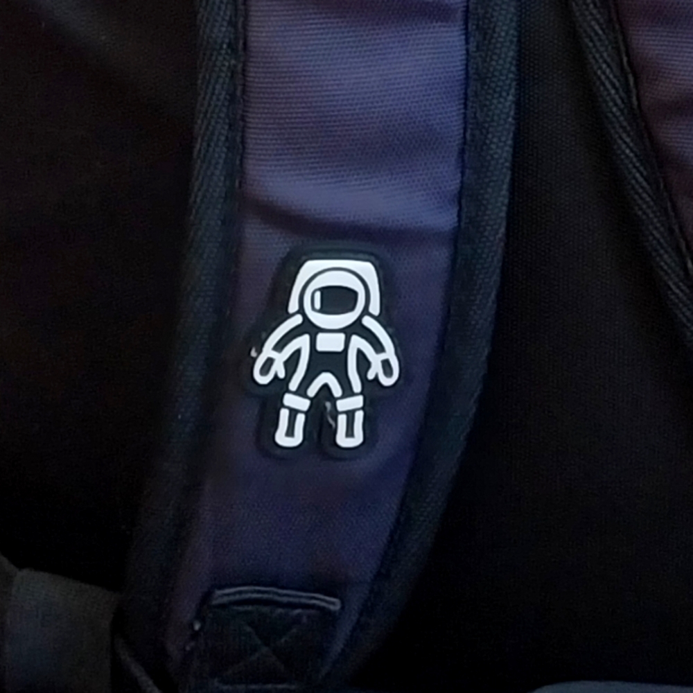 Space junk backpack - Picture 4 of 4